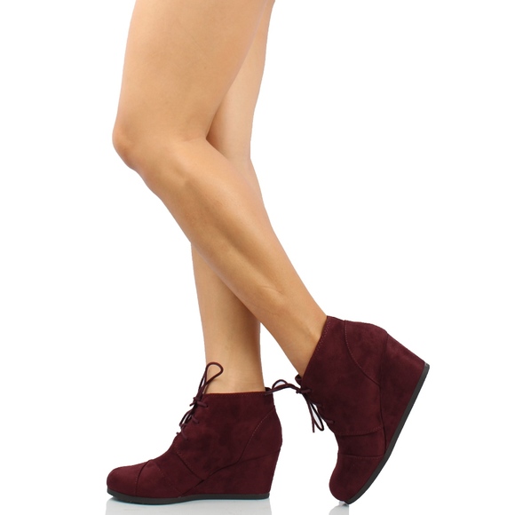 Size 5.5 Vino faux suede lace up wedge ankle boot - Picture 4 of 6
